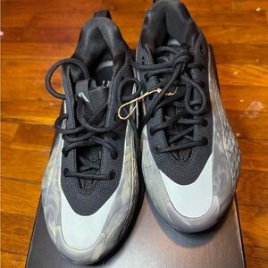 ANTHONY EDWARDS 1 LOW  BASKETBALL SHOES